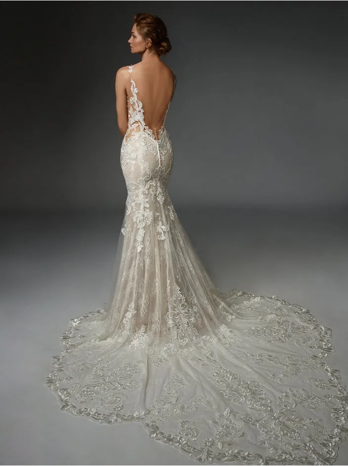 Exemplary White Wedding Dress