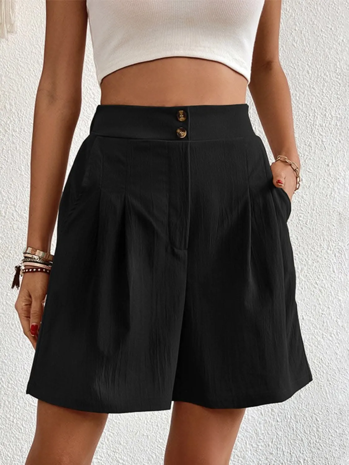 High-waisted pocket shorts for women