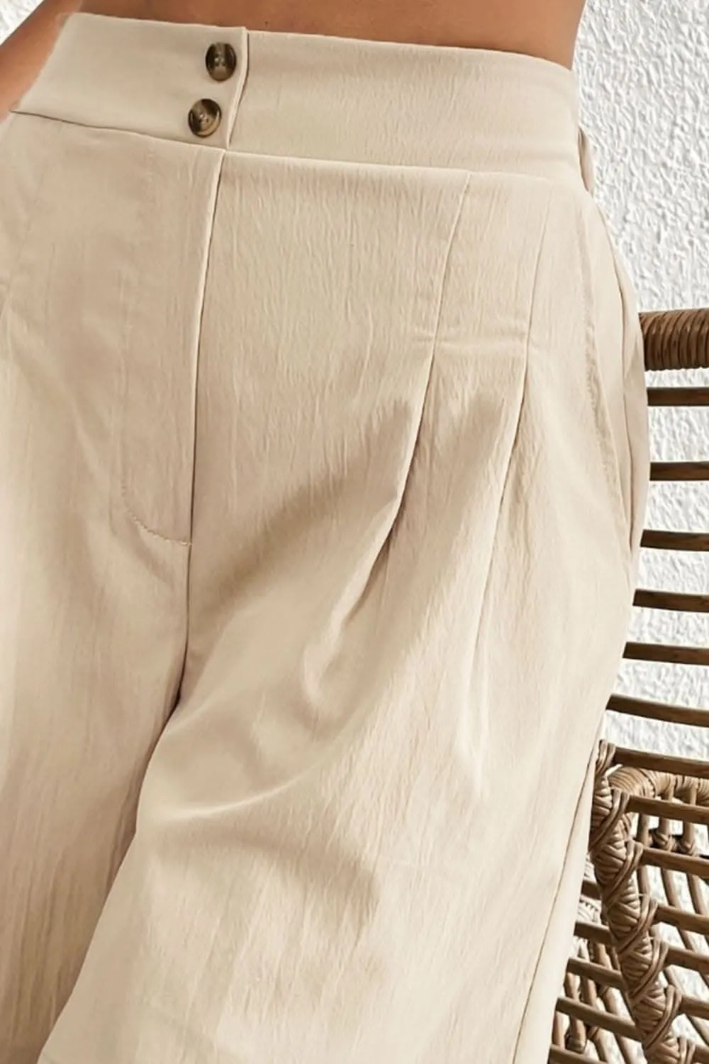 High-waisted pocket shorts for women