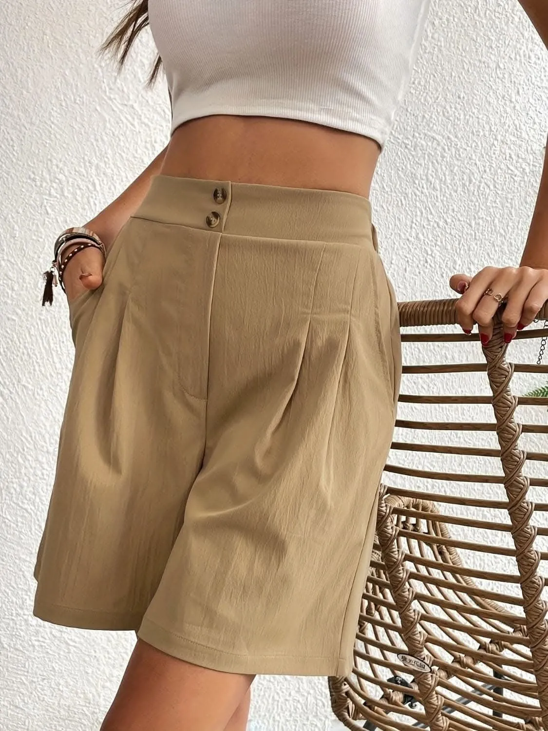 High-waisted pocket shorts for women