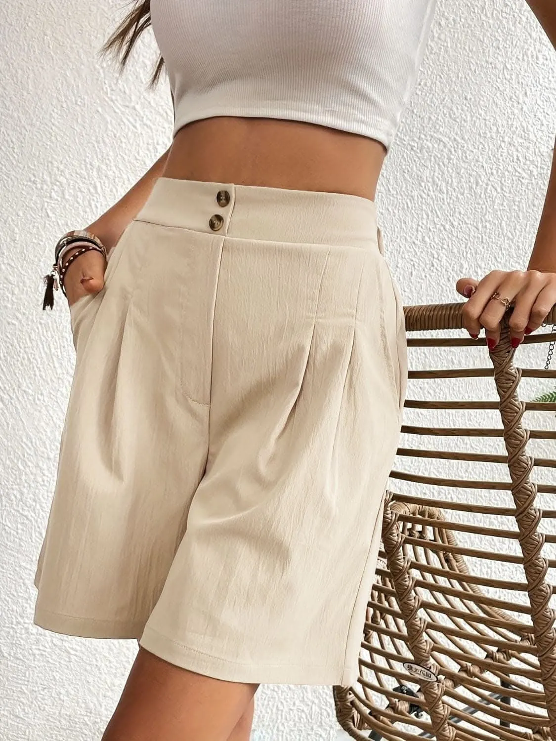 High-waisted pocket shorts for women