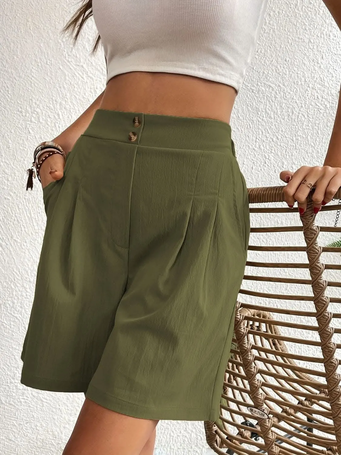 High-waisted pocket shorts for women