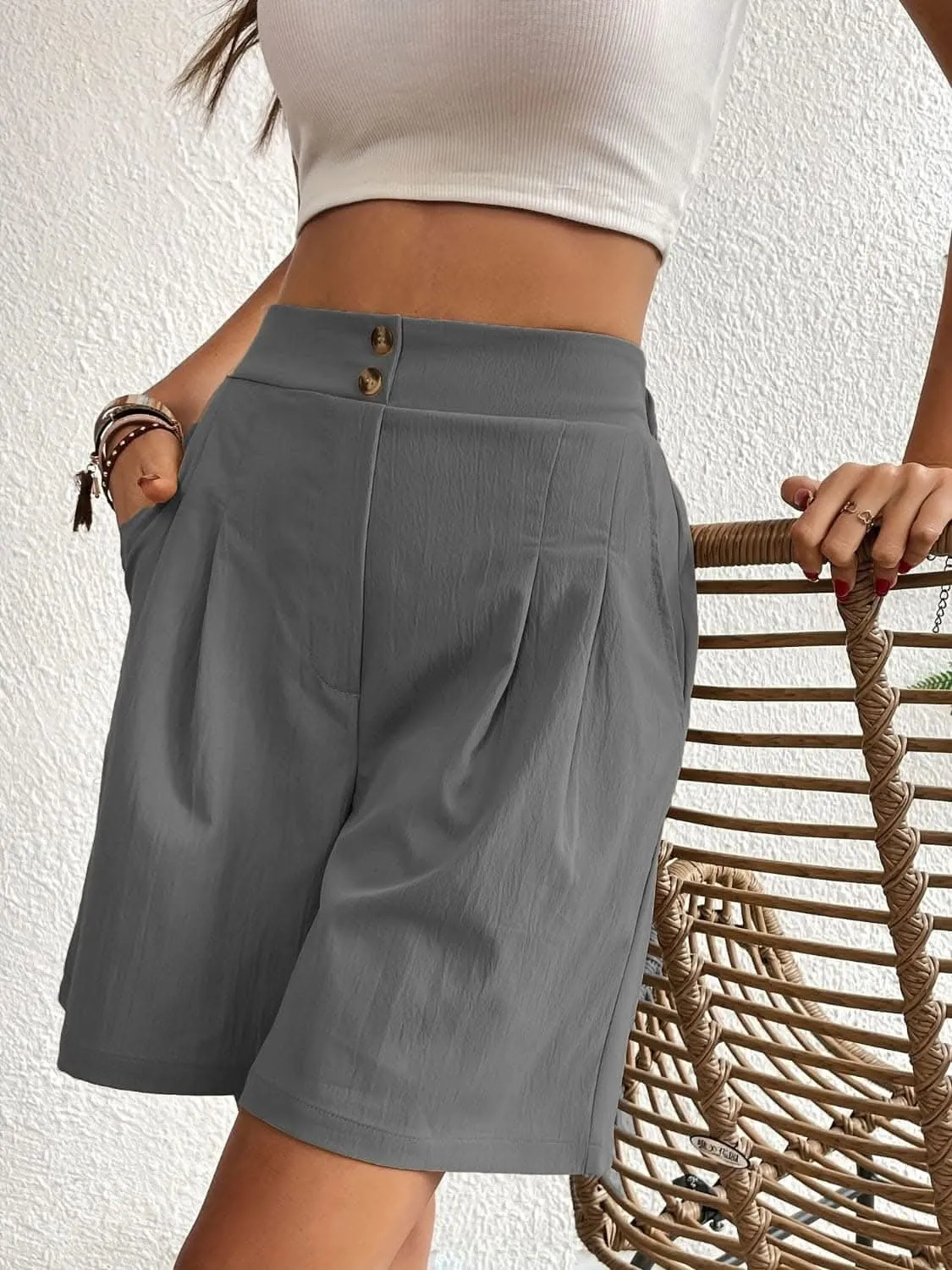 High-waisted pocket shorts for women