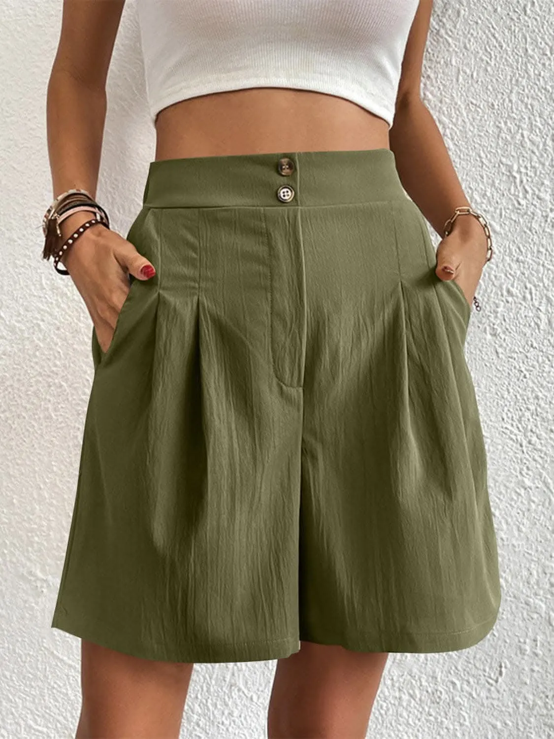 High-waisted pocket shorts for women
