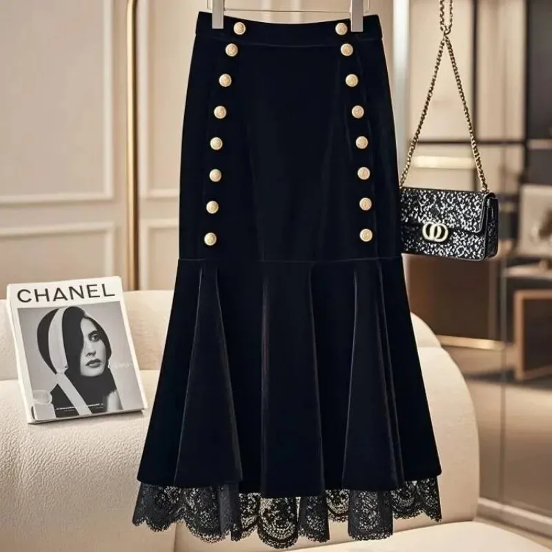 LVSANW Golden Buckle Solid Black Velvet Mermaid Skirt Women Elegant Slim High Waist Trumpet Skirts Pretty Lace Stitching Winter Autumn