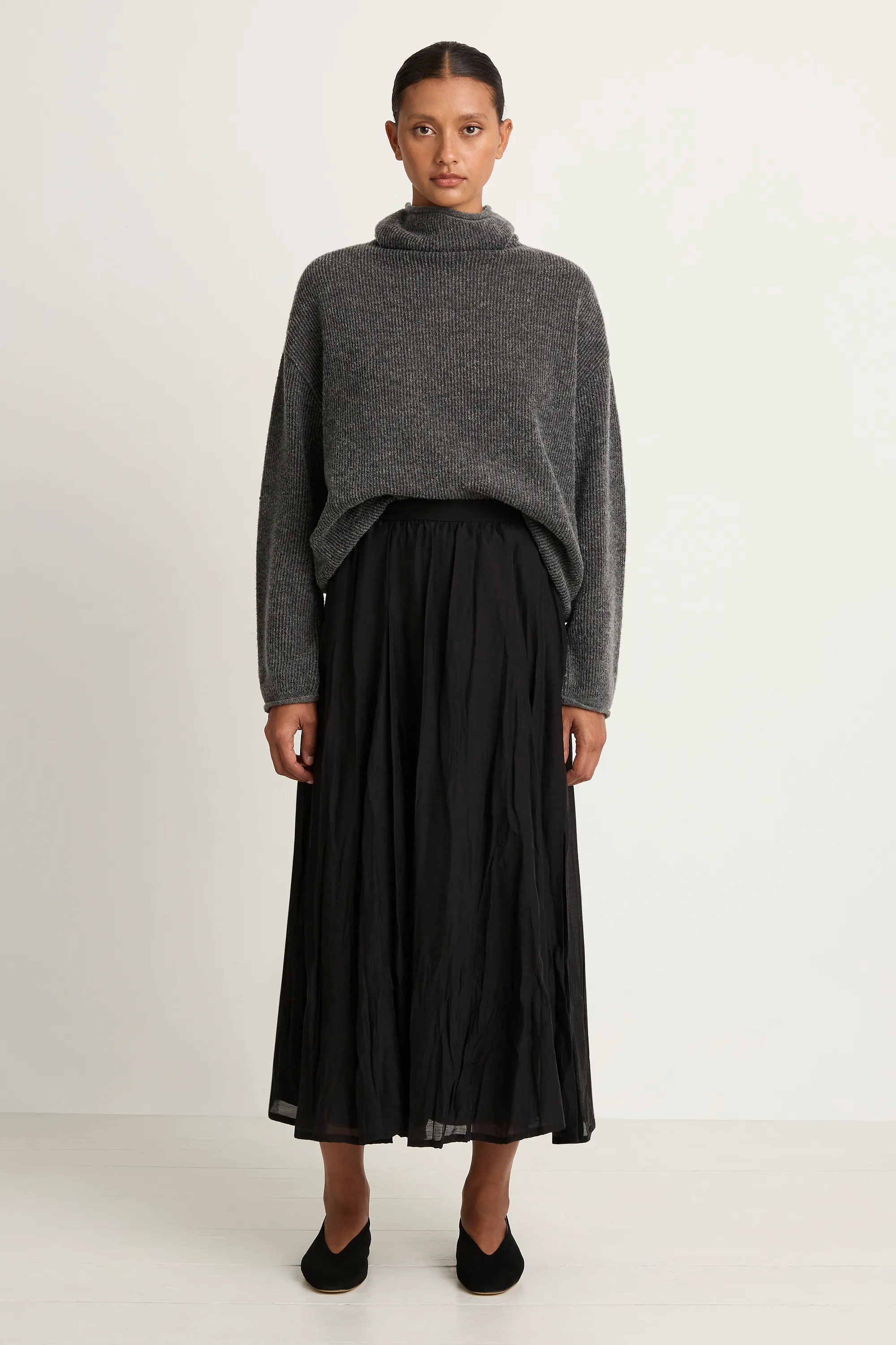 Pas De Calais Crinkle Long Skirt - Black