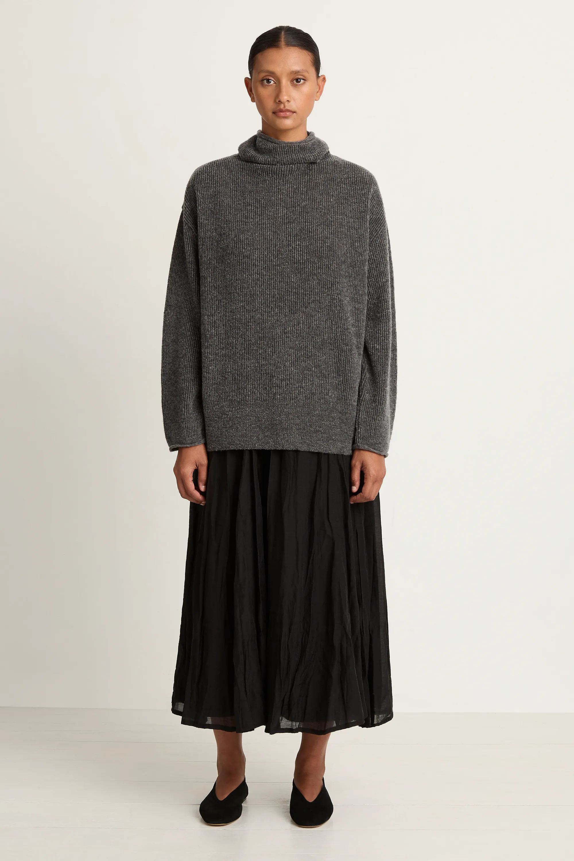 Pas De Calais Crinkle Long Skirt - Black