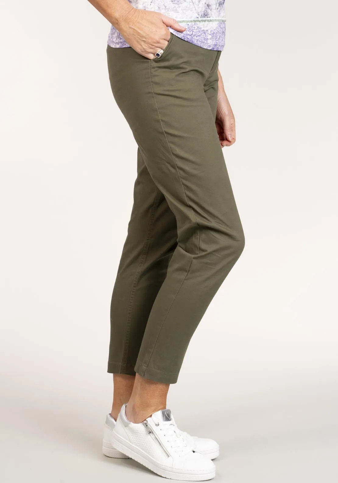 Relaxed Chino Trouser - Green