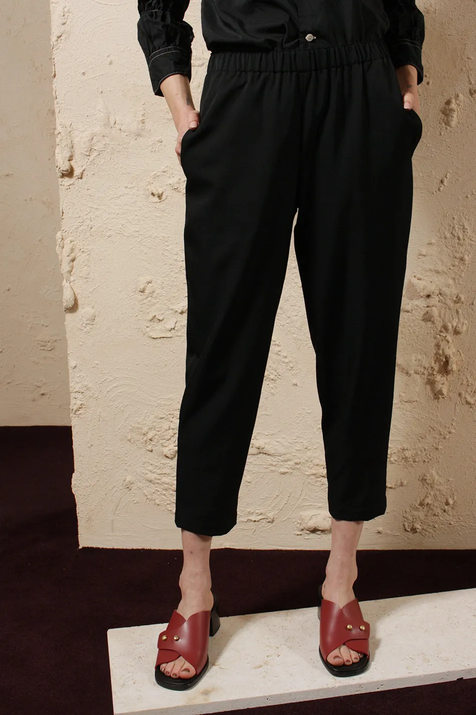 Relaxed Wool Trouser